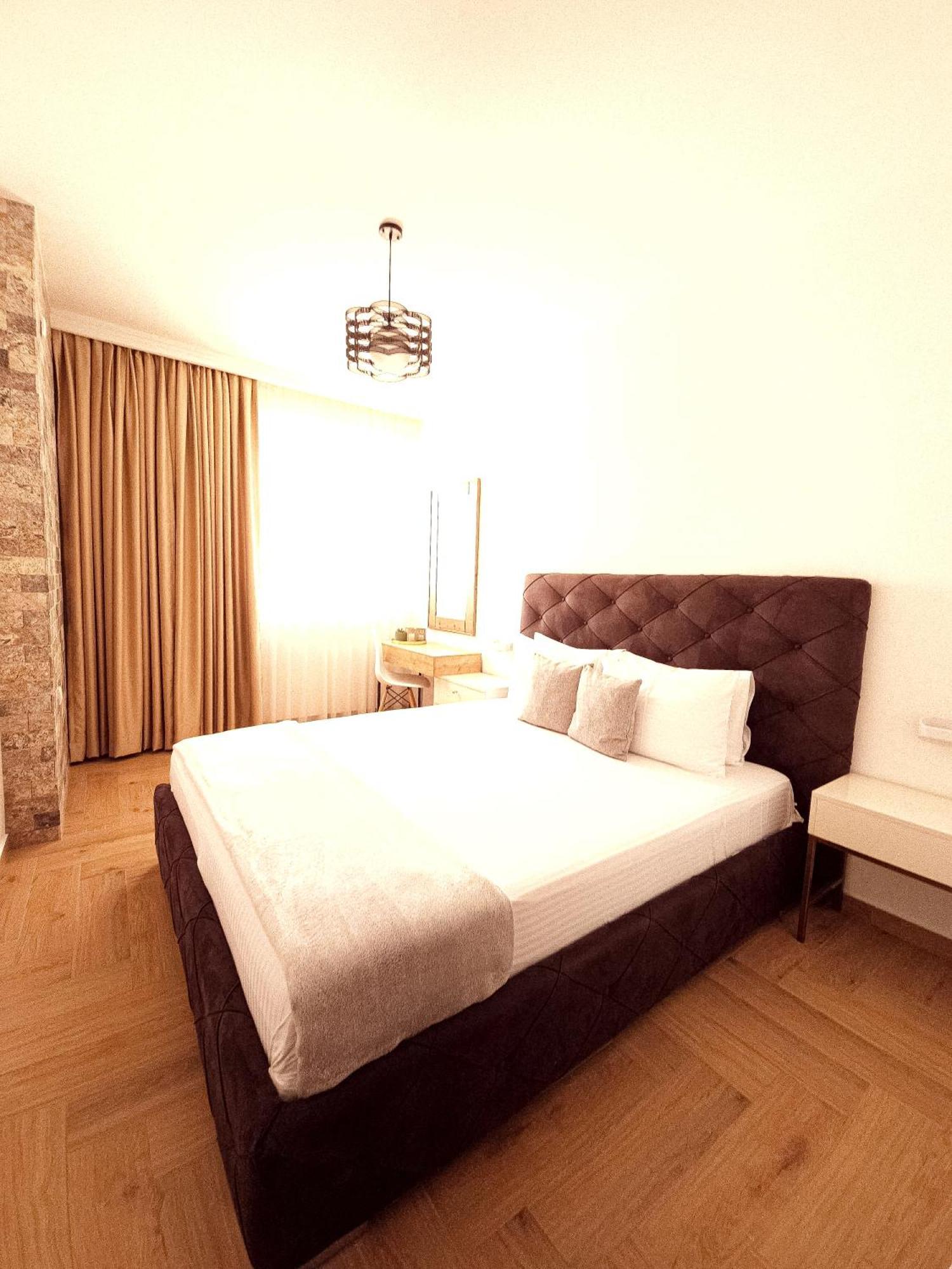 Lacasa Apartments & Restaurant Ulcinj Eksteriør bilde