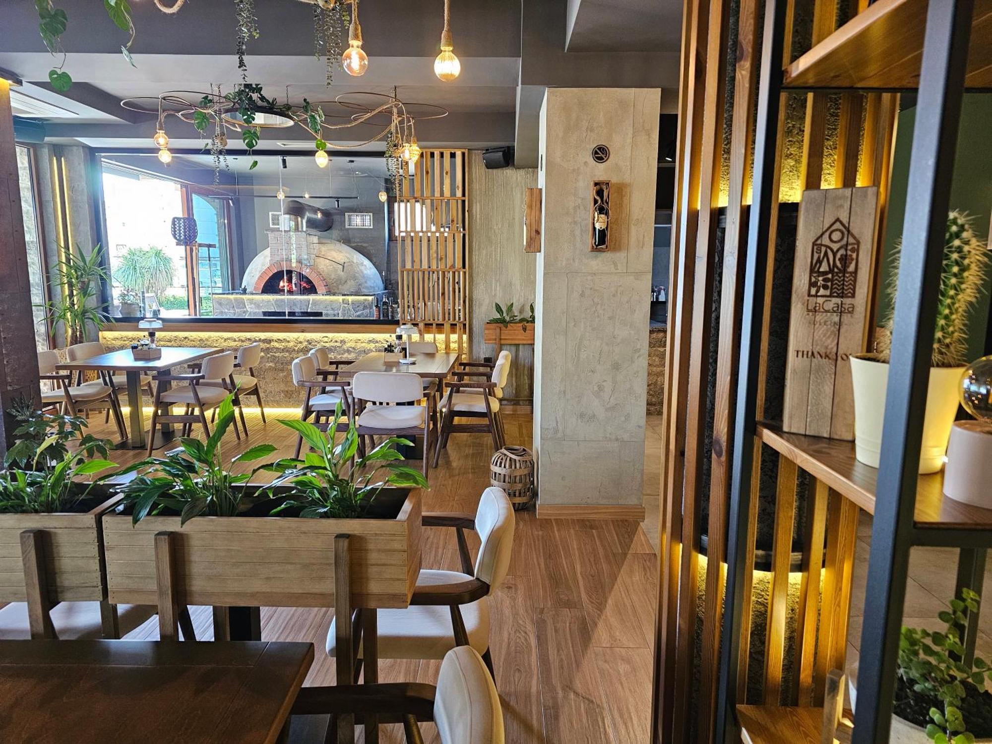 Lacasa Apartments & Restaurant Ulcinj Eksteriør bilde