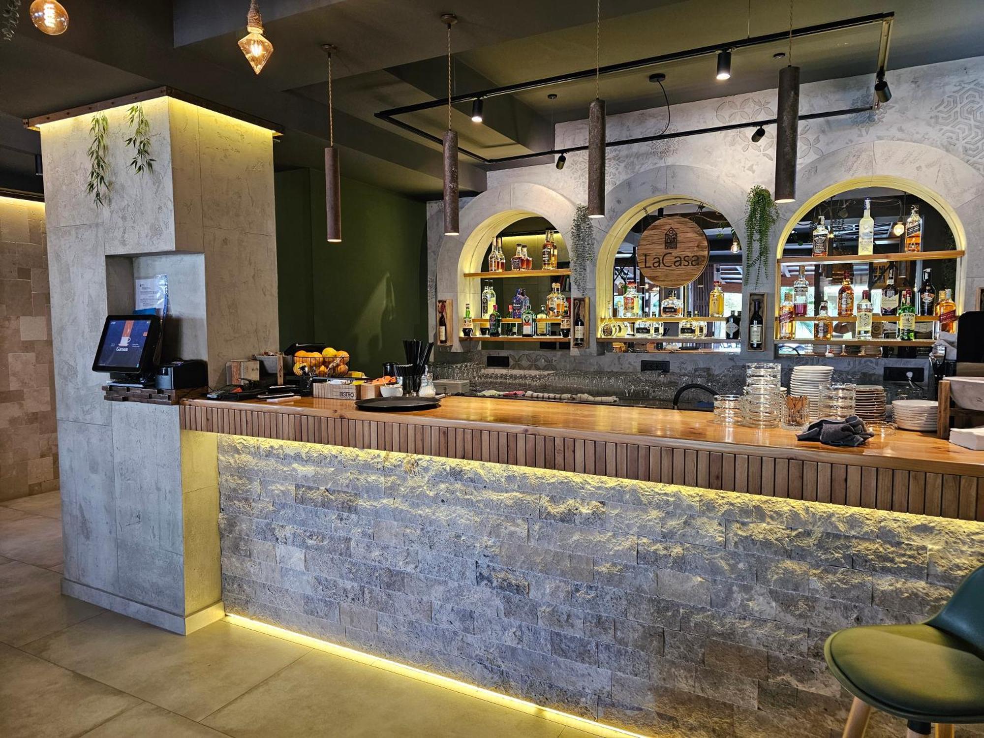 Lacasa Apartments & Restaurant Ulcinj Eksteriør bilde